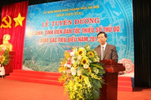 Thứ trưởng, Phó Chủ nhiệm Phan Văn Hùng phát biểu tại Lễ Tuyên dương